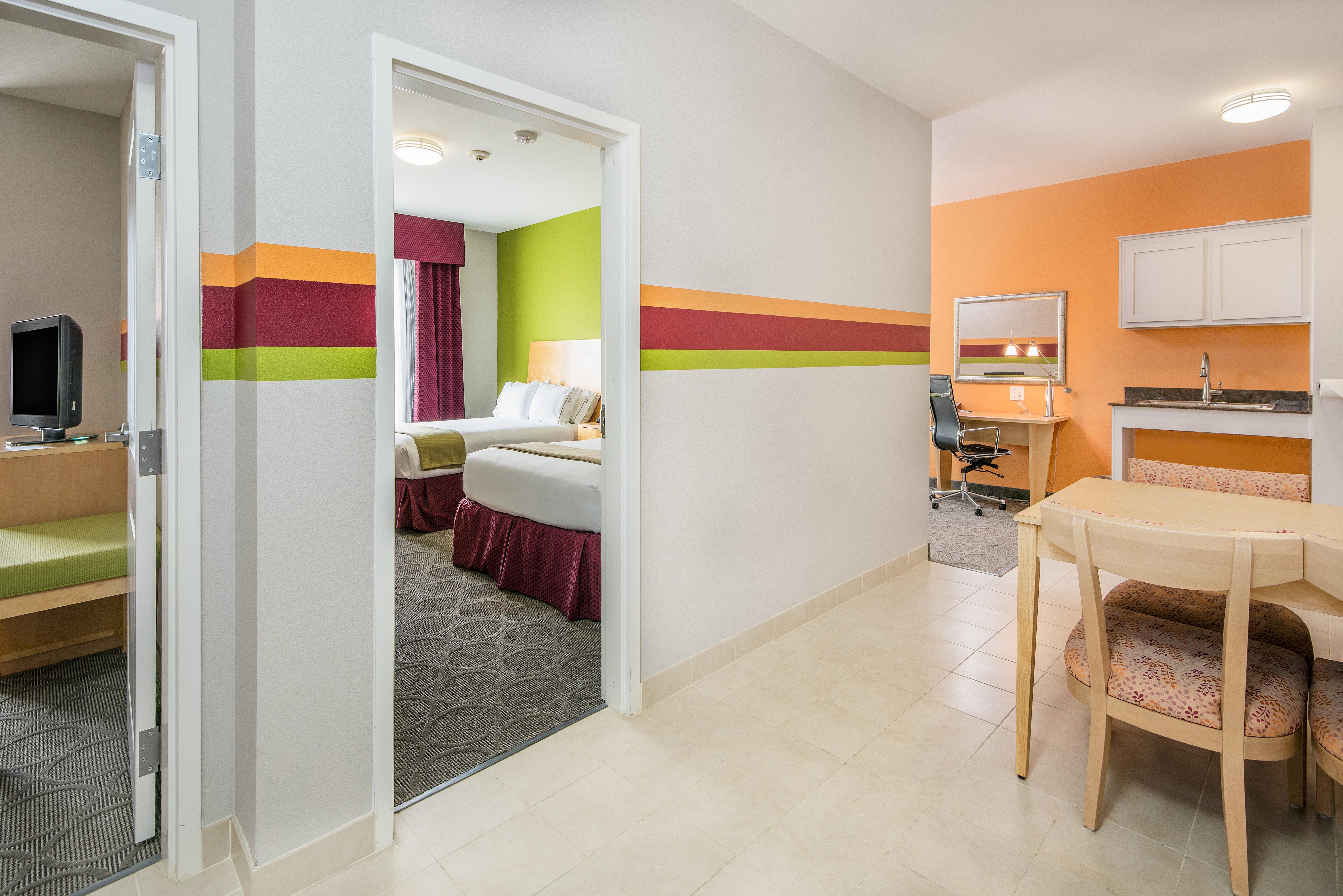 Holiday Inn Express Hotel & Suites Clute-Lake Jackson By Ihg Ngoại thất bức ảnh