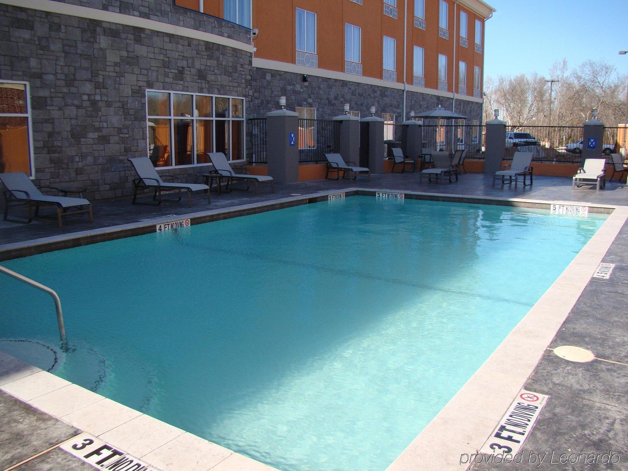 Holiday Inn Express Hotel & Suites Clute-Lake Jackson By Ihg Ngoại thất bức ảnh